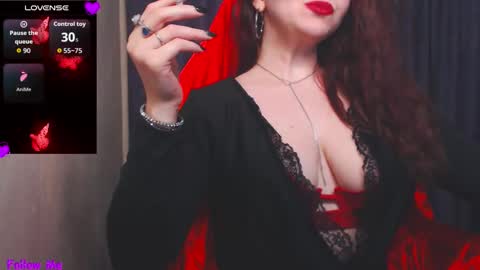 Snapshot of mia_joy8 chatting on 11/02/25, 10:56 MiaJoy online show from 11/02/25, 10:56