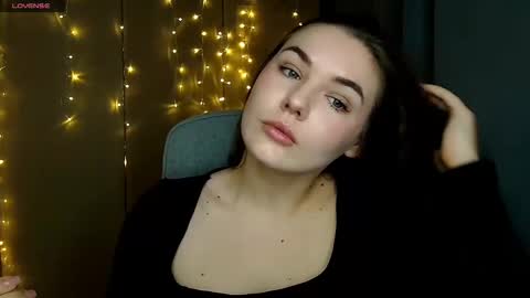 mia_lemm online show from 10/30/25, 06:37