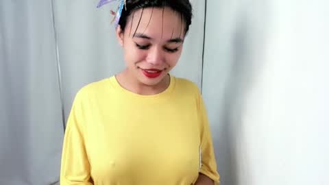 Snapshot of mia_lover9 chatting on 10/27/25, 07:23 M I A online show from 10/27/25, 07:23