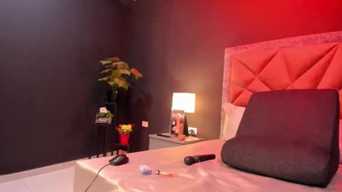 MIA  online show from 10/16/25, 06:42