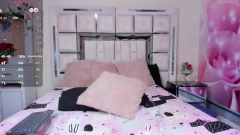 mia_peyton1 online show from 09/09/25, 09:25