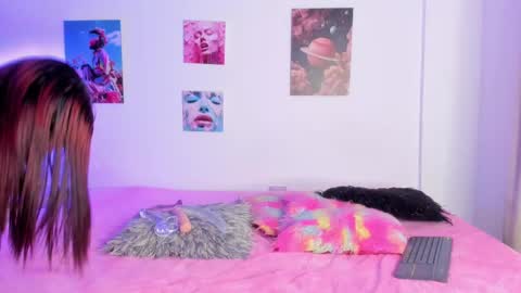 Snapshot of mia_purplee chatting on 09/16/25, 03:18 mia_purplee online show from 09/16/25, 03:18