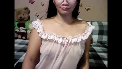 Snapshot of mia_rein chatting on 01/08/25, 12:47 mia_rein online show from 01/08/25, 12:47