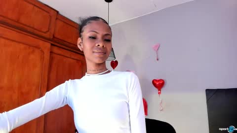 Snapshot of mia_rissi chatting on 02/22/25, 02:41 Mia online show from 02/22/25, 02:41