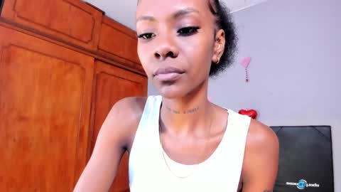 Snapshot of mia_rissi chatting on 02/28/25, 02:31 Mia online show from 02/28/25, 02:31