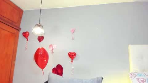 Snapshot of mia_rissi chatting on 03/01/25, 04:22 Mia online show from 03/01/25, 04:22