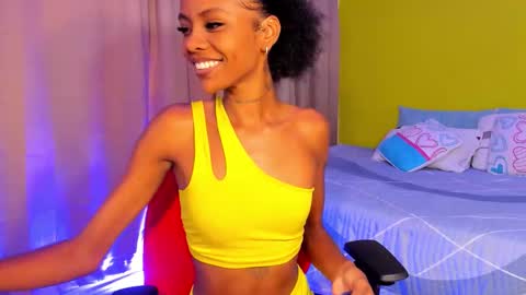 Mia online show from 11/22/25, 02:38