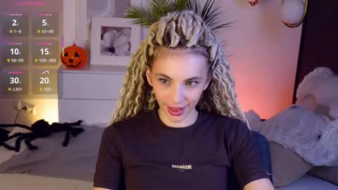 Snapshot of mia_silk chatting on 11/01/25, 06:37 Mia online show from 11/01/25, 06:37