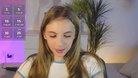 Snapshot of mia_silk chatting on 11/12/25, 06:14 Mia online show from 11/12/25, 06:14