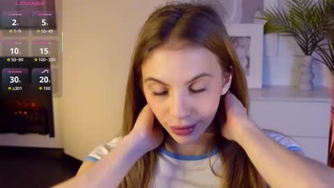 Snapshot of mia_silk chatting on 11/25/25, 06:13 Mia online show from 11/25/25, 06:13