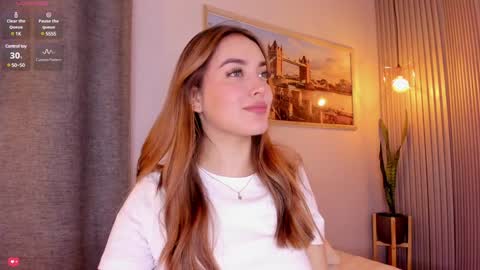 Mia White  online show from 12/11/24, 12:23