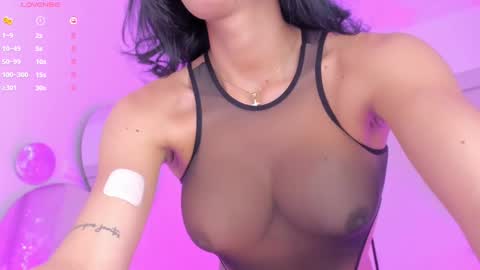 Snapshot of mia_yourmommy chatting on 03/07/25, 02:57 online show from 03/07/25, 02:57