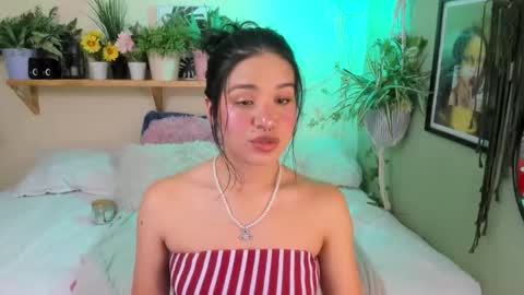 Snapshot of miaa_rose__ chatting on 09/09/25, 02:44 Miaa online show from 09/09/25, 02:44
