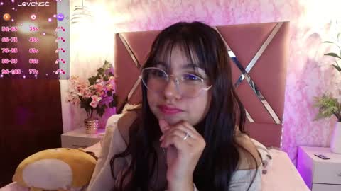 Snapshot of miaa_smiith1 chatting on 02/15/25, 04:36 miaa_smiith1 online show from 02/15/25, 04:36