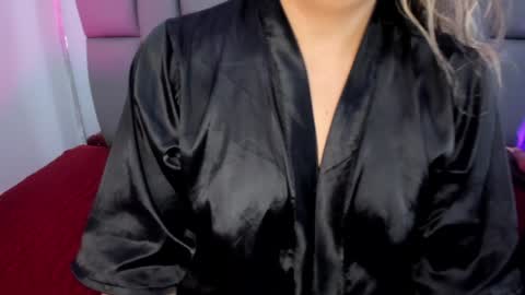 Mia online show from 01/28/25, 12:11