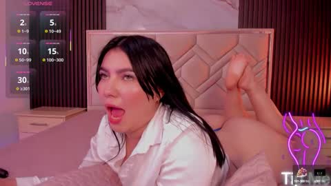 Miaa Farrel online show from 10/08/25, 07:33