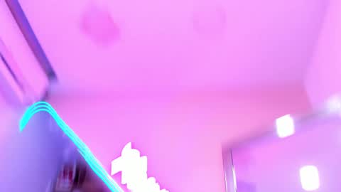 Snapshot of miaamane chatting on 02/23/25, 03:40 Mia online show from 02/23/25, 03:40