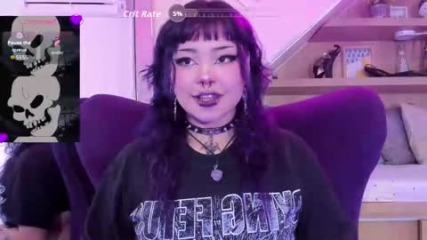 Snapshot of miaamane chatting on 09/11/25, 03:28 Mia online show from 09/11/25, 03:28