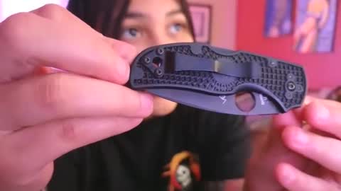 Mia online show from 12/13/24, 11:17