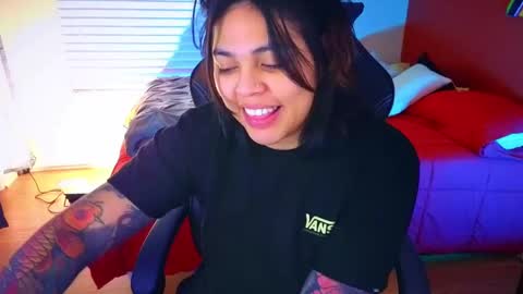 Mia online show from 01/07/25, 12:13