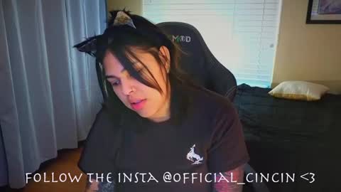 Mia online show from 02/16/25, 12:19