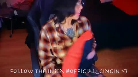 Mia online show from 03/09/25, 03:54