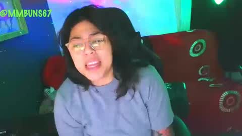 Mia online show from 10/12/25, 02:10