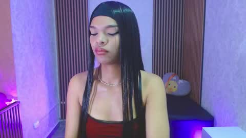 Mia online show from 11/04/25, 03:16