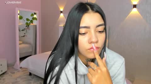 Mia Gomez online show from 03/08/25, 12:20