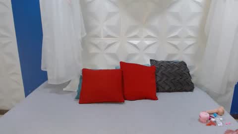 miagreys1 online show from 11/11/25, 11:32