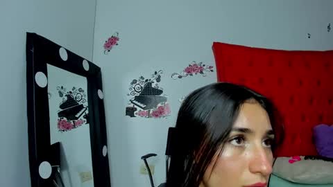 Snapshot of miah_smiithh chatting on 12/09/24, 10:41 Miah online show from 12/09/24, 10:41
