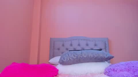 Snapshot of miah_smiithh chatting on 02/06/25, 07:40 Miah online show from 02/06/25, 07:40