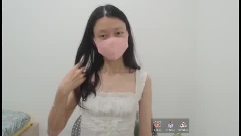 Snapshot of miahchan68 chatting on 10/12/25, 05:45 miahchan68 online show from 10/12/25, 05:45