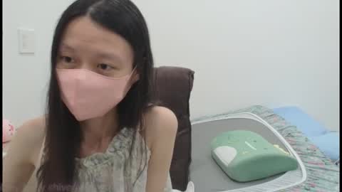 Snapshot of miahchan68 chatting on 10/17/25, 12:30 miahchan68 online show from 10/17/25, 12:30