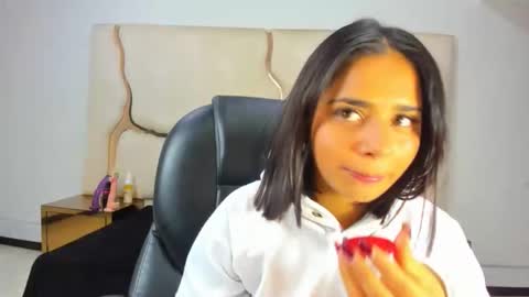 Snapshot of miahsex69 chatting on 09/15/25, 03:06 miahsex69 online show from 09/15/25, 03:06
