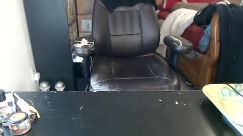 Mark online show from 10/09/25, 05:11