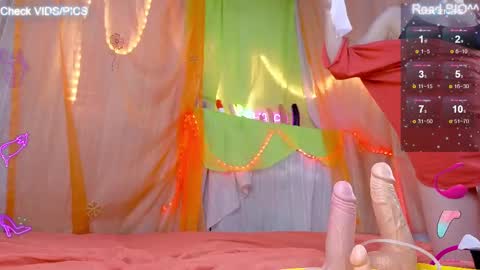 Snapshot of miakitana chatting on 03/01/25, 04:37 Mia online show from 03/01/25, 04:37