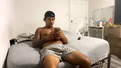 miamiclos1 online show from 10/19/25, 03:29