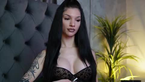  Miami  online show from 10/30/25, 05:57