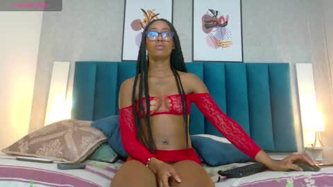 Snapshot of miamidnight1 chatting on 03/03/25, 12:27 Mia online show from 03/03/25, 12:27