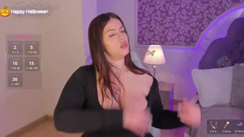 Mia   -5 7001400 Follow  online show from 11/03/25, 01:23