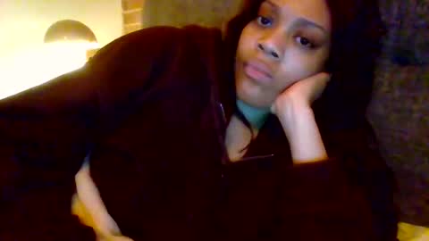 MiaMuffn online show from 10/10/25, 06:23