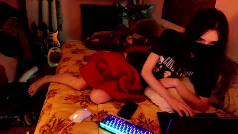 Kristien online show from 01/17/25, 04:06