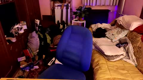 Kristien online show from 02/18/25, 09:20