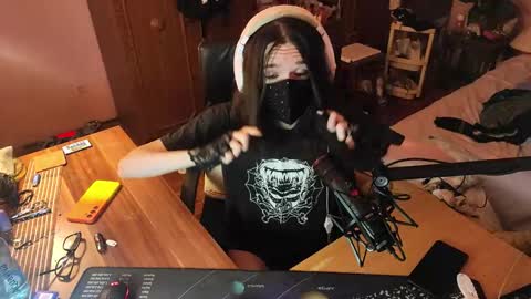 Kristien online show from 09/25/25, 06:22