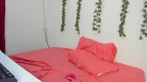 miasexi_69 online show from 11/06/25, 01:28