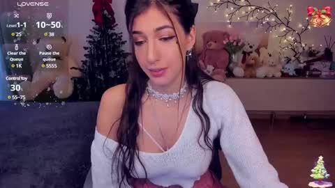Snapshot of miasilk chatting on 12/23/24, 06:55 Miayna Silk online show from 12/23/24, 06:55