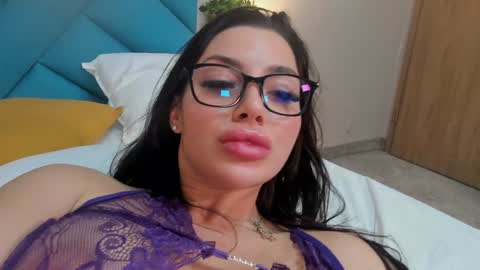 Snapshot of miasplash chatting on 02/03/25, 09:39 Mia online show from 02/03/25, 09:39