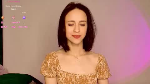 Mia online show from 11/19/25, 06:24