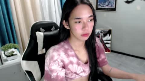 Mia online show from 01/25/25, 07:18